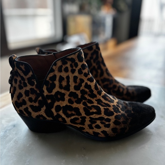 Sarto by Franco Sarto Shellson Leopard Print actual Calf skin size 9.5 - Picture 10 of 13